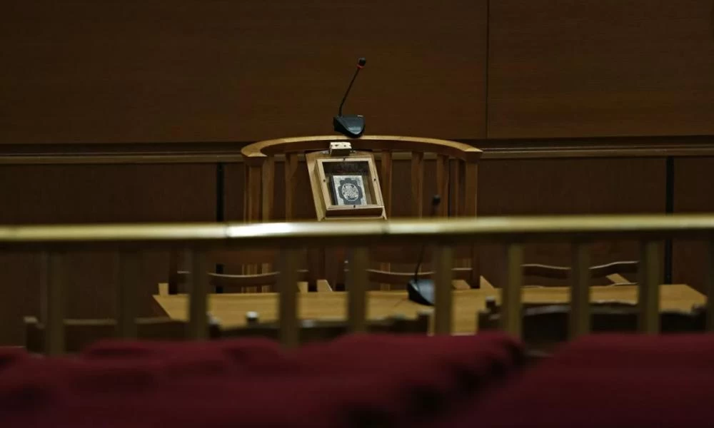 «Θεματοφύλακας του Συντάγματος» φέρεται να έχει σκοτώσει τη σύζυγό του - Το στυγερό έγκλημα του 2012
